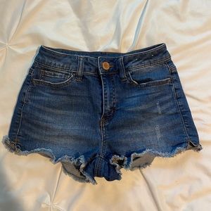 size 1 high rise blue medium wash jean shorts